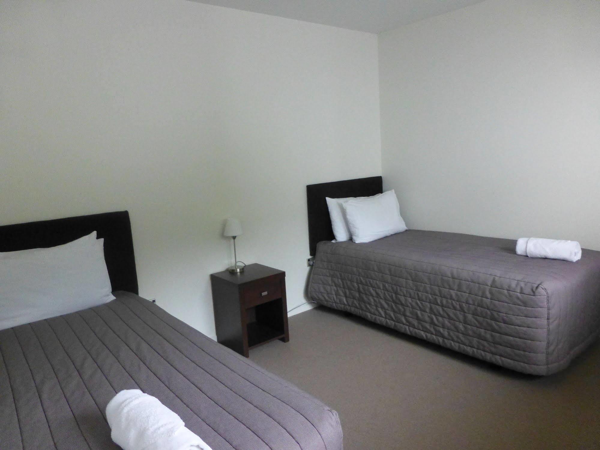 The Park Motel Hawera Exterior photo